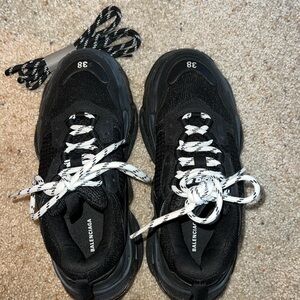 balenciaga triple s clear soles